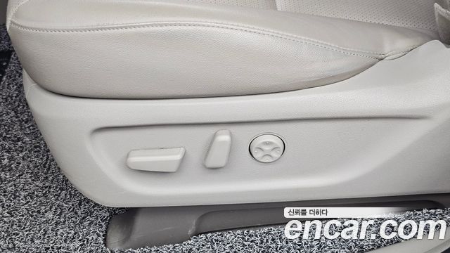 Kia Canival 2019 — photo 16