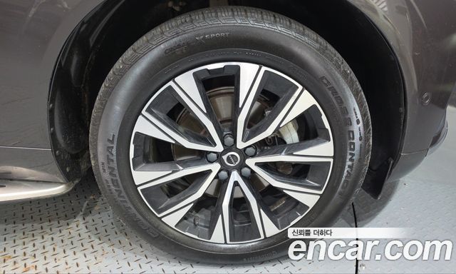 Volvo XC60 2023 — photo 7