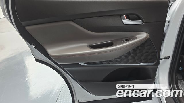 Hyundai Santafe 2019 — photo 15
