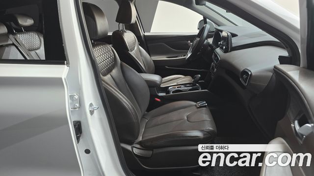 Hyundai Santafe 2019 — photo 16