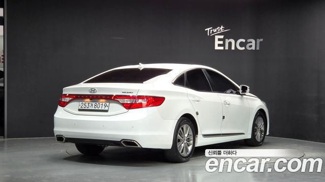 Hyundai Grandeur 2017 — photo 2