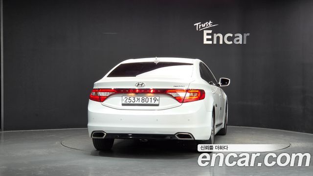 Hyundai Grandeur 2017 — photo 4