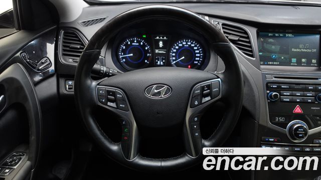 Hyundai Grandeur 2017 — photo 18