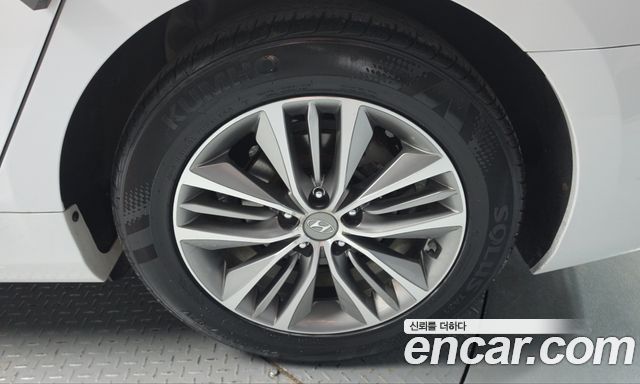 Hyundai Grandeur 2017 — photo 7