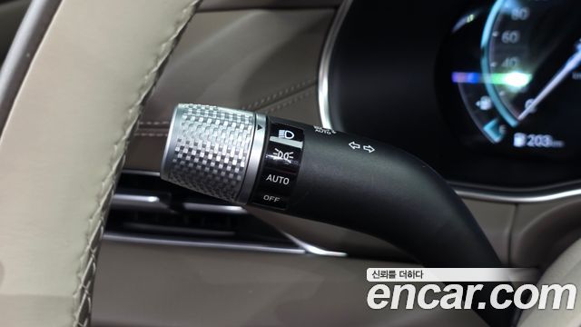 Genesis GV80 2022 — photo 27