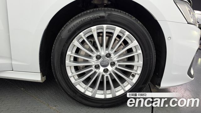 Audi A6 2021 — photo 5