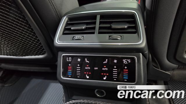 Audi A6 2021 — photo 24