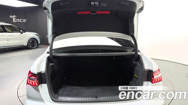 Audi A6 2021 — photo 26