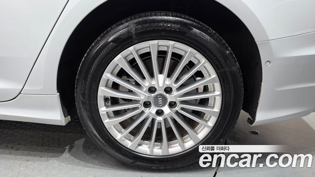 Audi A6 2021 — photo 7