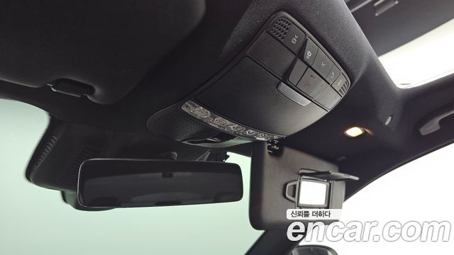 Mercedes-Benz E-Class 2021 — photo 28