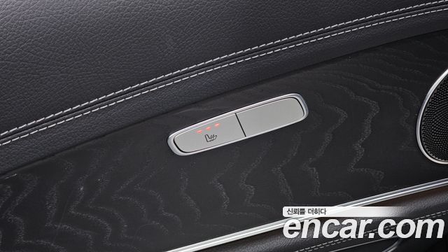 Mercedes-Benz E-Class 2021 — photo 30