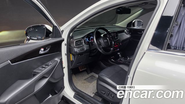 Kia Sorento 2019 — photo 13