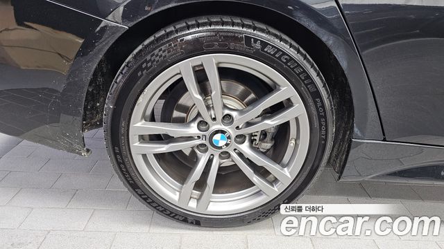 BMW 3-Series 2018 — photo 5