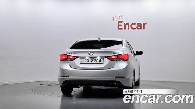 Hyundai AVANTE 2014 — photo 4