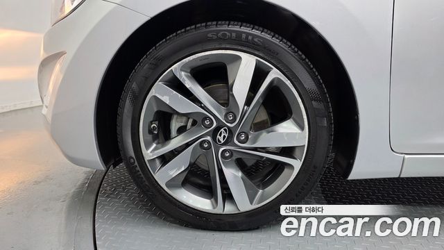 Hyundai AVANTE 2014 — photo 5