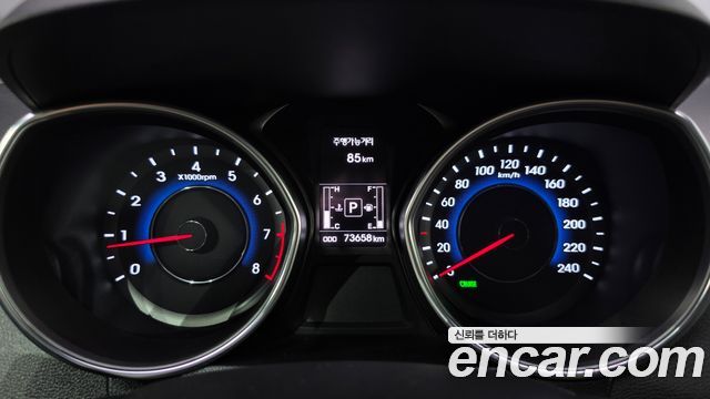 Hyundai AVANTE 2014 — photo 8