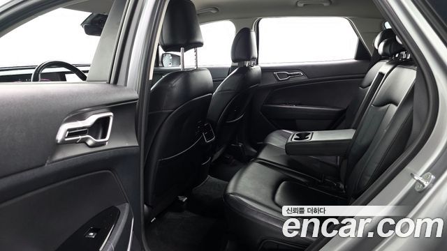 Kia Sportage 2022 — photo 11