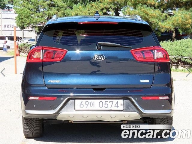 Kia Niro 2017 — photo 3