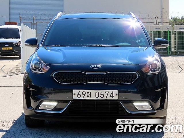 Kia Niro 2017 — photo 20