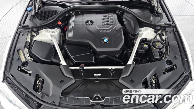 BMW 5-Series 2023 — photo 6