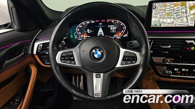 BMW 5-Series 2023 — photo 19