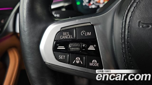 BMW 5-Series 2023 — photo 29