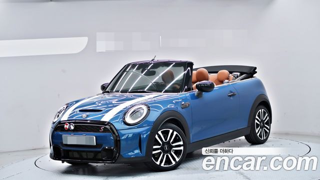 Mini Cooper Convertible 2024 — photo 11