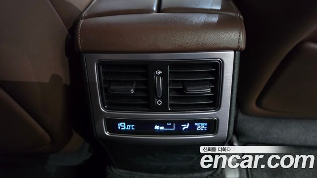 Hyundai Equus 2014 — photo 27