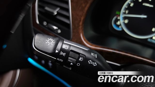 Hyundai Equus 2014 — photo 28
