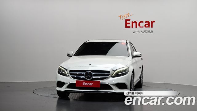 Mercedes-Benz C-Class 2020 — photo 3