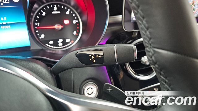 Mercedes-Benz C-Class 2020 — photo 12