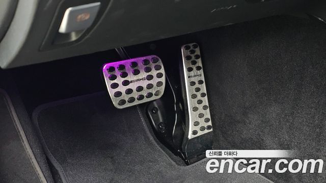 Mercedes-Benz C-Class 2020 — photo 18