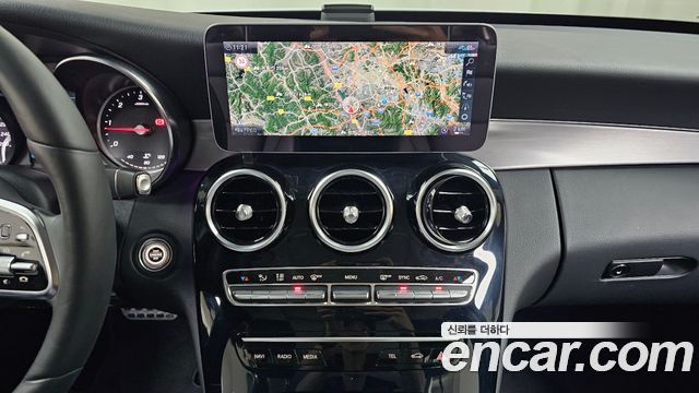 Mercedes-Benz C-Class 2020 — photo 19