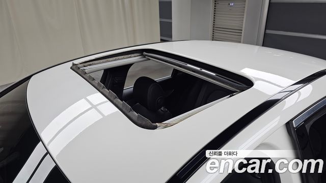 Mercedes-Benz C-Class 2020 — photo 30