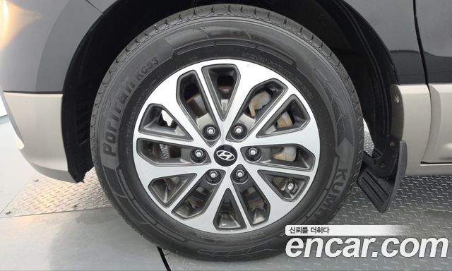 Hyundai Starex 2019 — photo 5