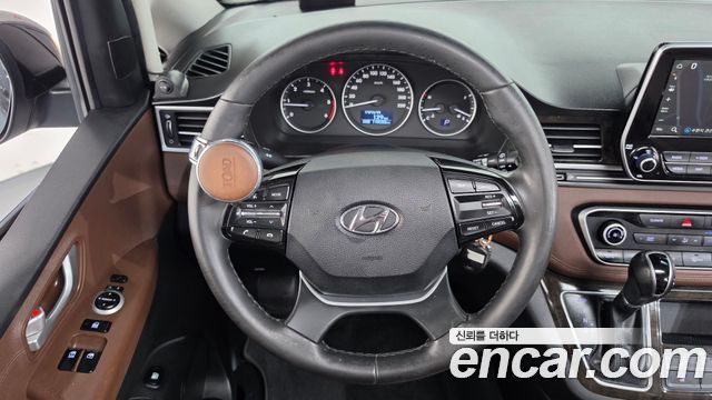 Hyundai Starex 2019 — photo 20