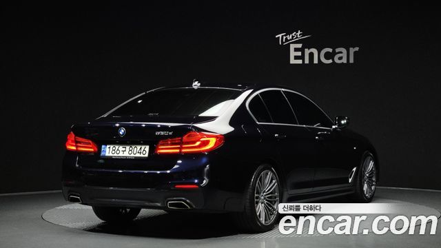 BMW 5-Series 2018 — photo 2