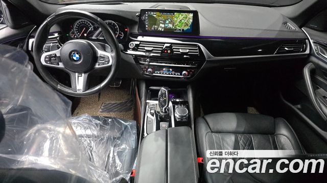 BMW 5-Series 2018 — photo 7