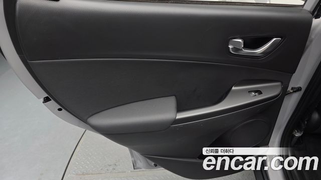 Hyundai Kona 2021 — photo 15