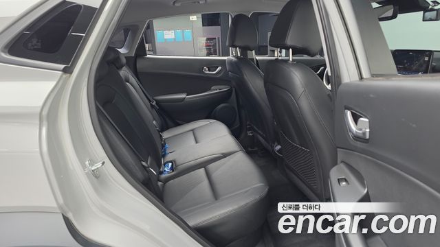Hyundai Kona 2021 — photo 16