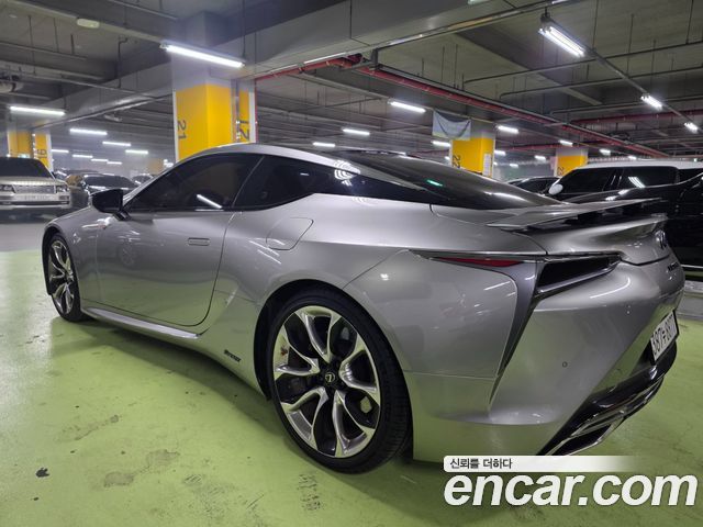 Lexus LC 2018 — photo 4