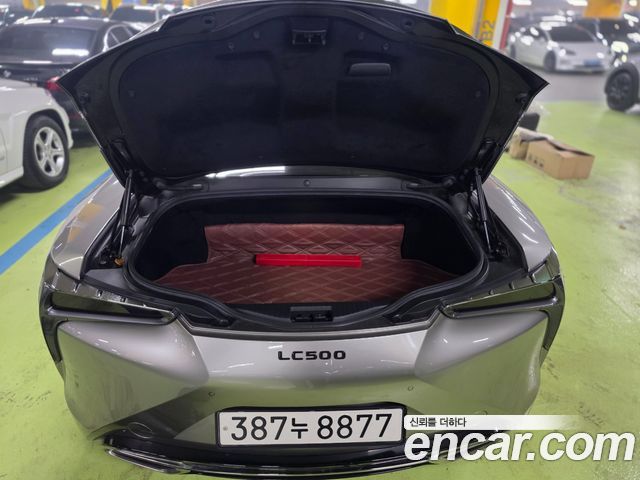 Lexus LC 2018 — photo 6