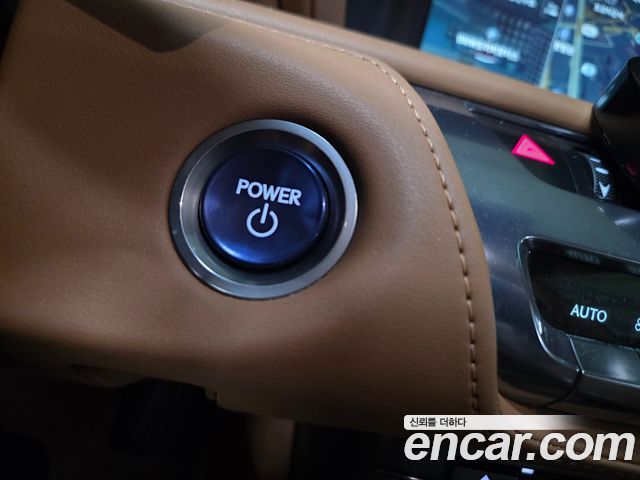 Lexus LC 2018 — photo 19