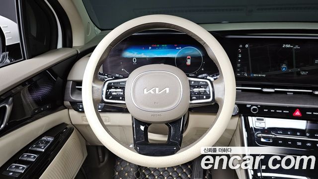 Kia Canival 2022 — photo 12