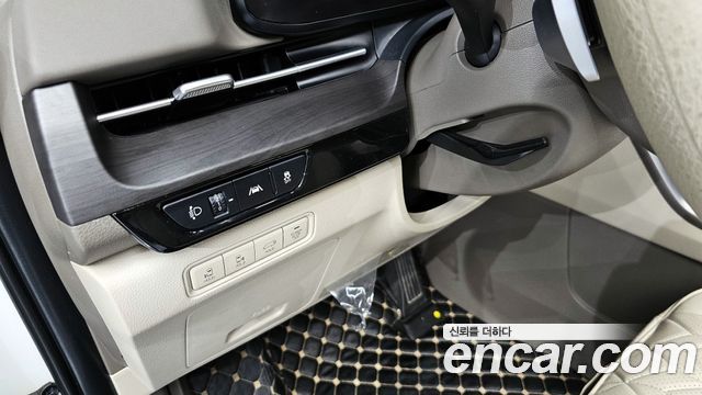 Kia Canival 2022 — photo 18