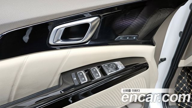Kia Canival 2022 — photo 20