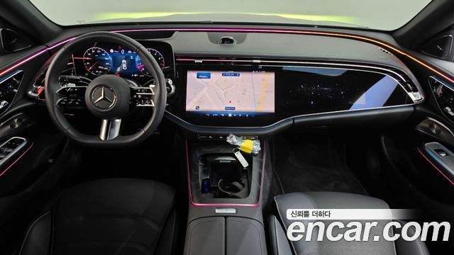 Mercedes-Benz E-Class 2025 — photo 10
