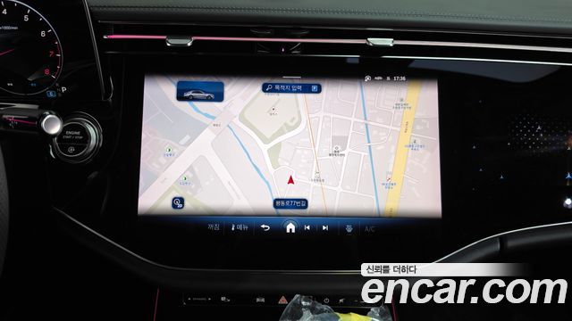 Mercedes-Benz E-Class 2025 — photo 18