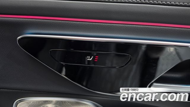 Mercedes-Benz E-Class 2025 — photo 30