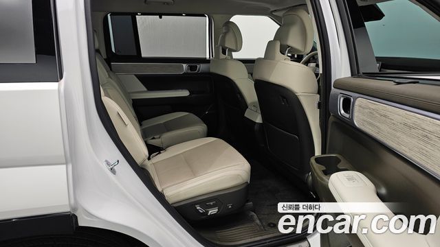 Hyundai Santafe 2024 — photo 18